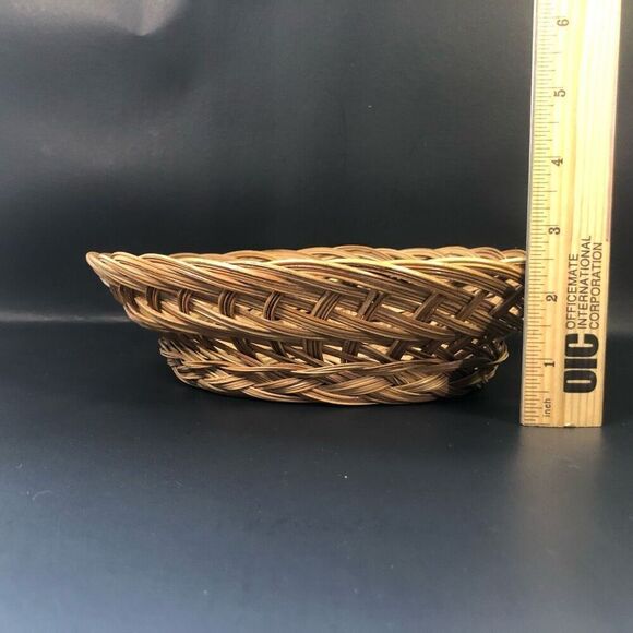 vintage loose weave rattan wicker basket oval shape shallow wall collage gallery - Picture 5 of 6